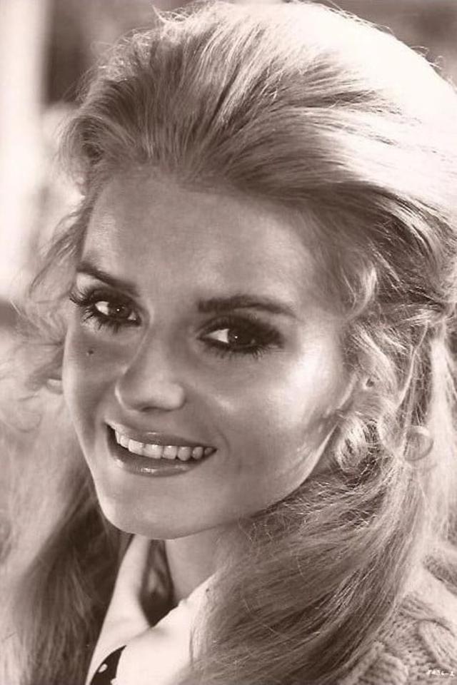 Sharon Farrell