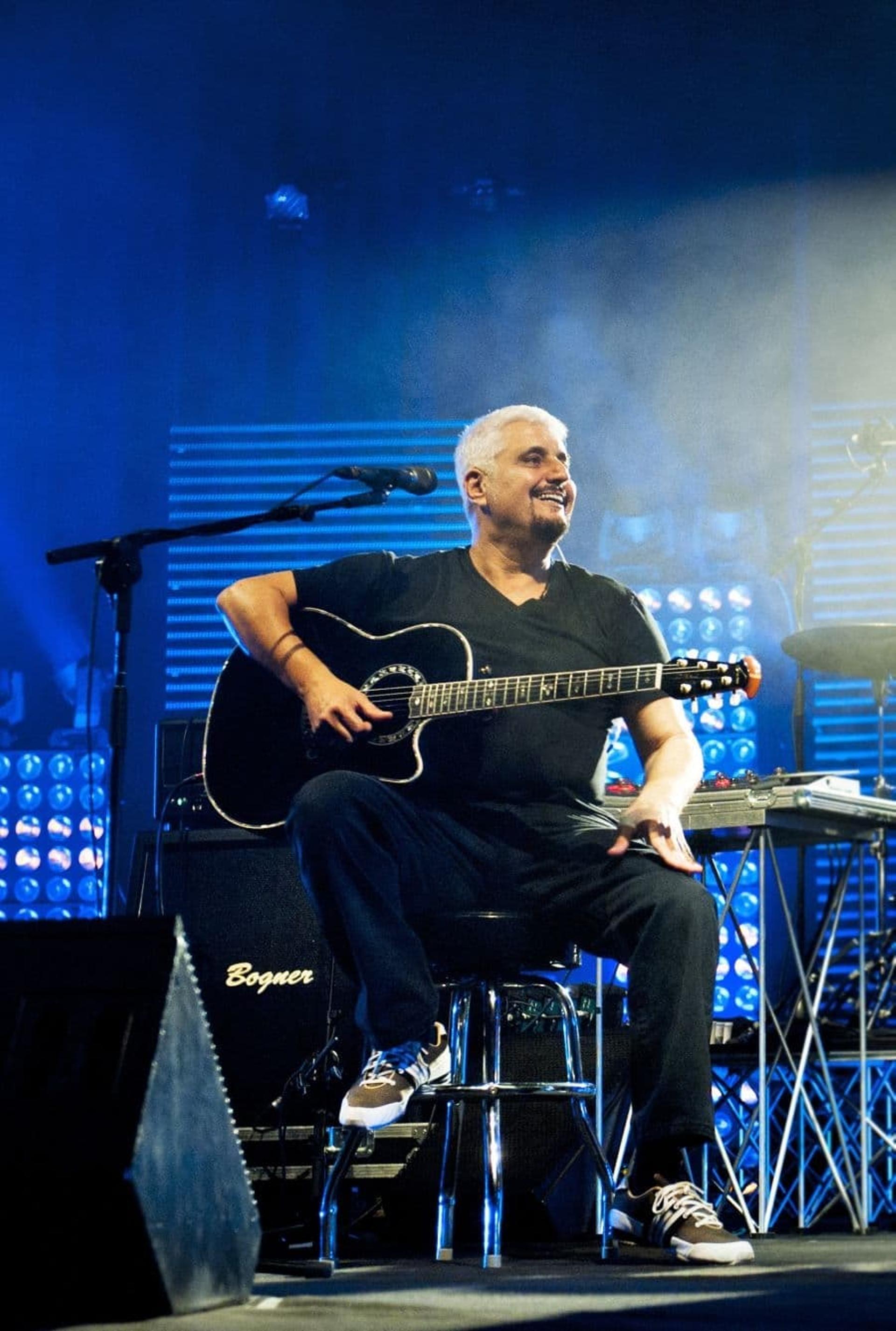 Pino Daniele - Tutta N'ata Storia - Vai Mo' - Live in Napoli