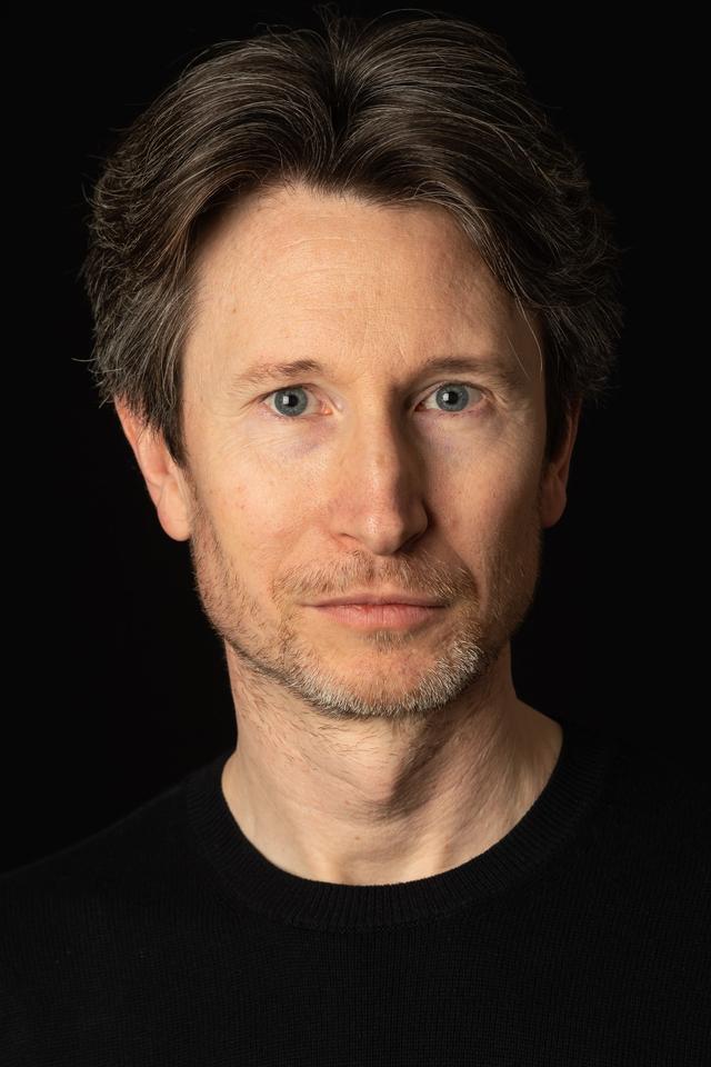 Jonathan Aris