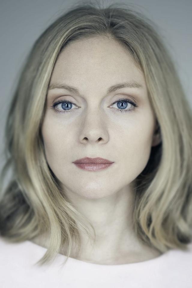 Christina Cole