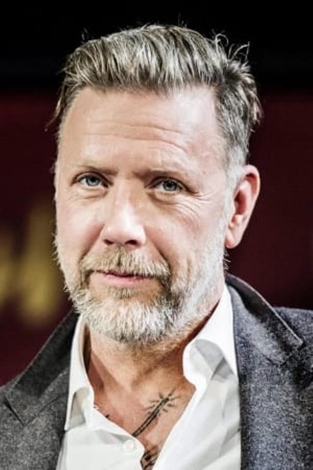 Mikael Persbrandt