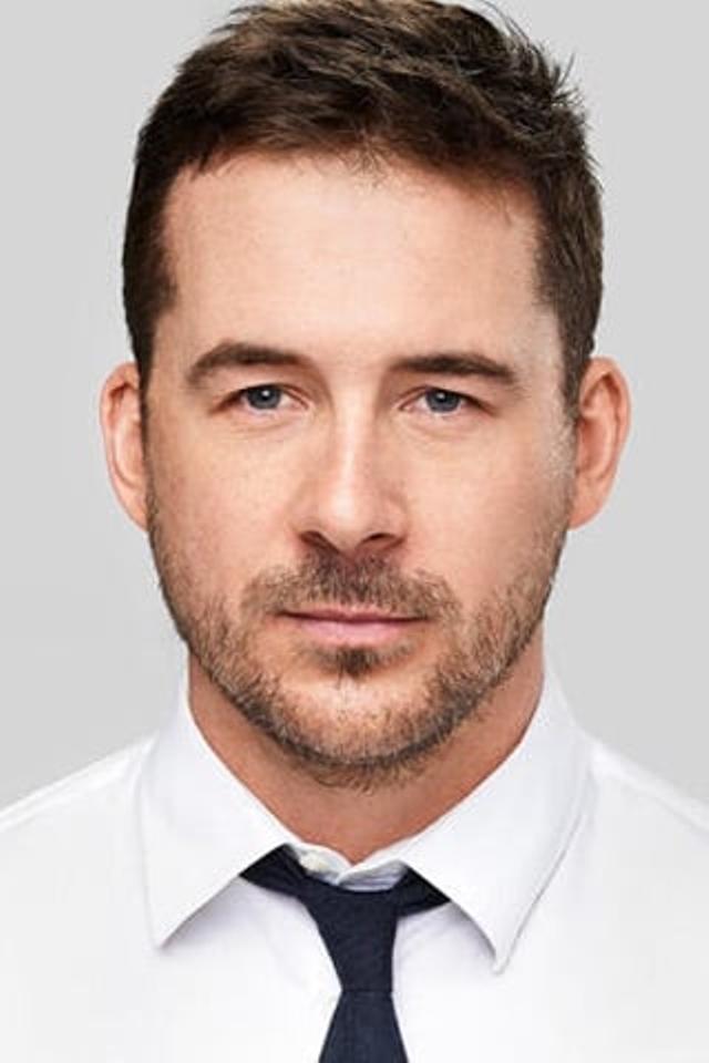 Barry Sloane