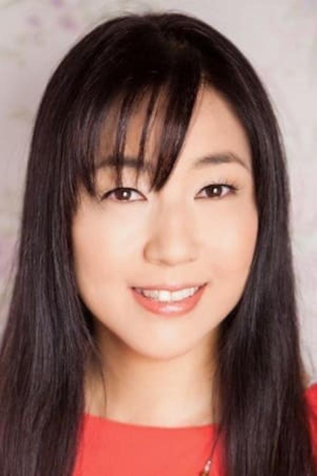 Mari Adachi