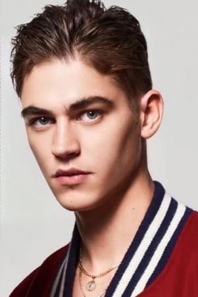 Hero Fiennes Tiffin