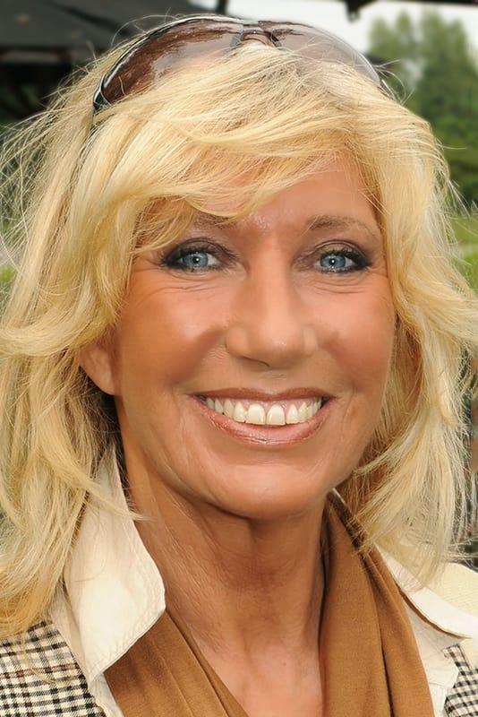 Maggie MacNeal